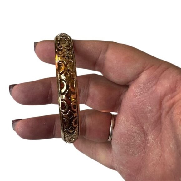 Vintage Gold-Tone Filigree Bangle Bracelet - Picture 1 of 4